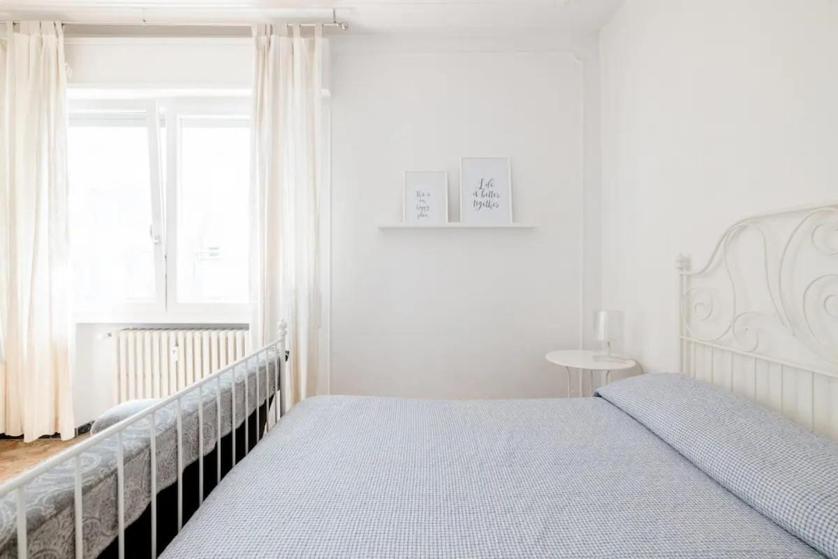 Spaziosa Matrimoniale Nel Centro Di Modena Apartment Ngoại thất bức ảnh